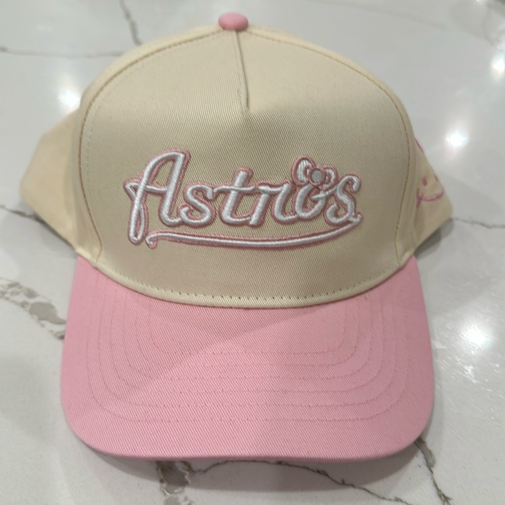 Hello kitty , Astros baseball hat